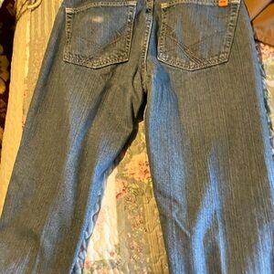 Wrangler Straight-Leg Denim Jeans in Medium Blue
